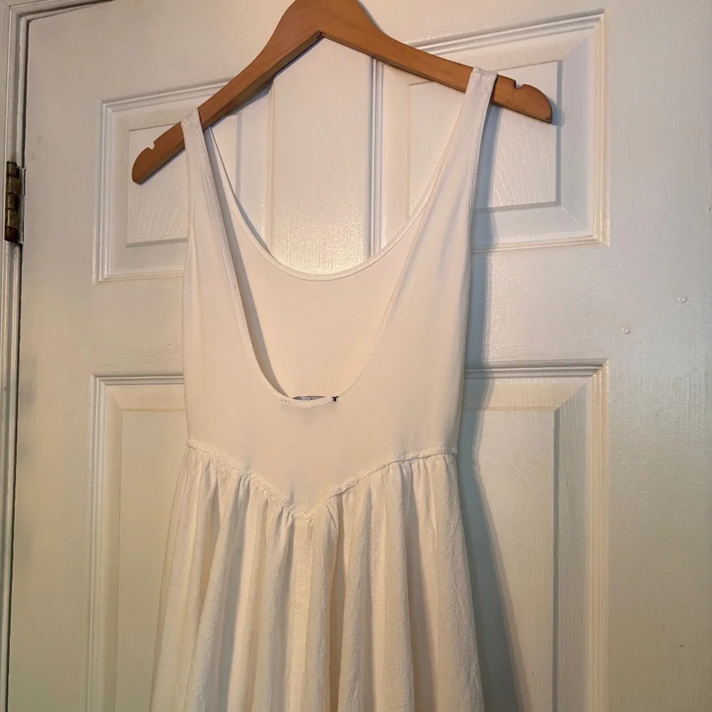 White Basque Waist Dress - Picture 6 of 9